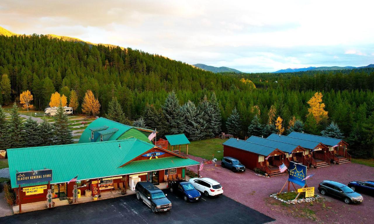 Sky Eco - Glacier General Store And Cabins Coram Ngoại thất bức ảnh