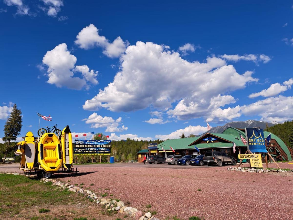 Sky Eco - Glacier General Store And Cabins Coram Ngoại thất bức ảnh